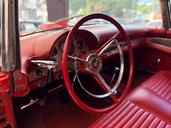 FORD-THUNDERBIRD-1957