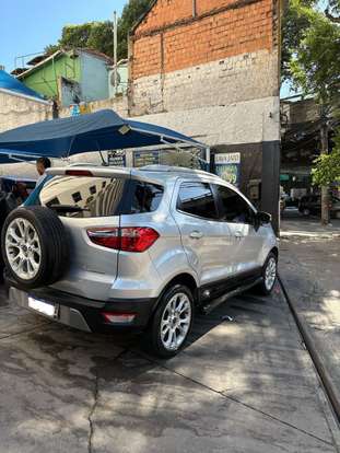 FORD-ECOSPORT-2018