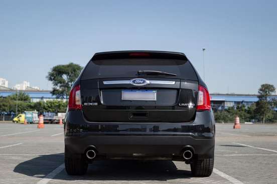 FORD-EDGE-2012