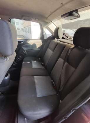 FORD-FIESTA-2010