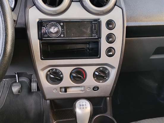 FORD-FIESTA-1.6 ROCAM SEDAN 8V FLEX 4P MANUAL FORD-FIESTA-2010