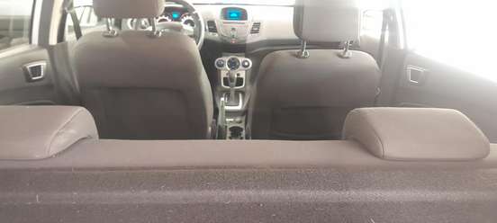 FORD-FIESTA-2014