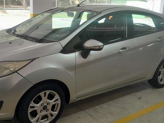 FORD-FIESTA-1.6 SE HATCH 16V FLEX 4P POWERSHIFT FORD-FIESTA-2014