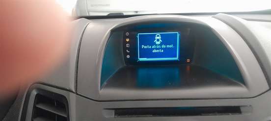 FORD-FIESTA-2014