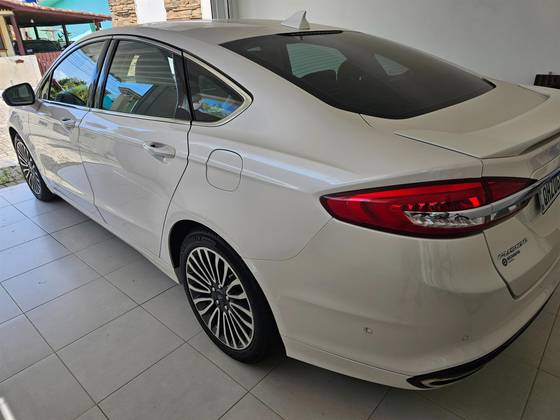 FORD FUSION 2.0 TITANIUM AWD 16V GASOLINA 4P AUTOMÁTICO