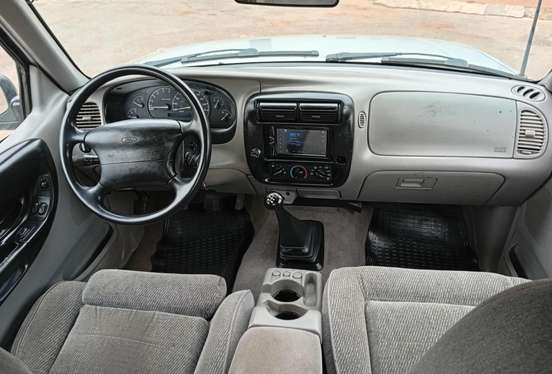 FORD-RANGER-1996