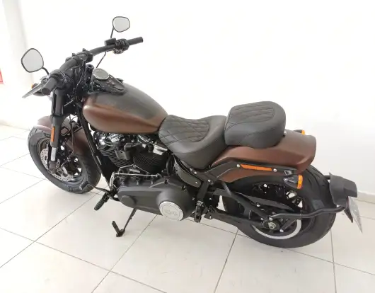 HARLEY-DAVIDSON-SOFTAIL FAT BOB 114-2019