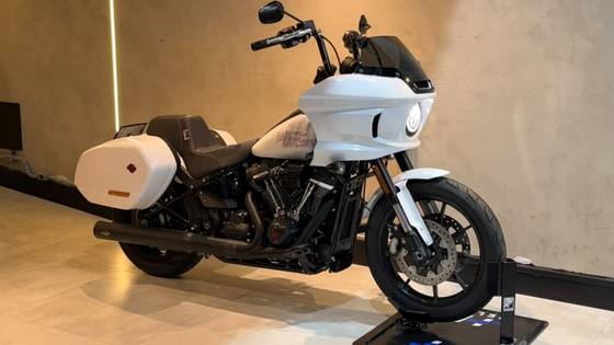 HARLEY-DAVIDSON LOW RIDER ST 
