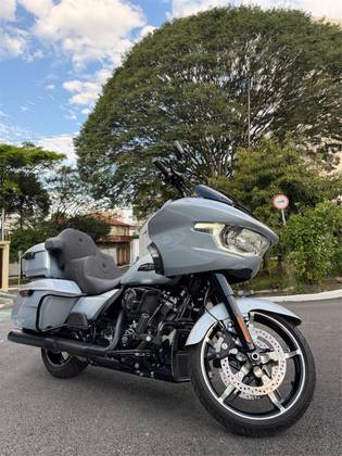 HARLEY-DAVIDSON ROAD GLIDE LIMITED 