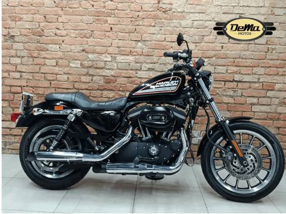 HARLEY-DAVIDSON SPORTSTER XL 883 R 