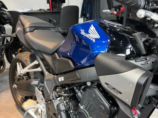 HONDA-CB 650 R ABS HONDA-CB 650 R ABS-2026