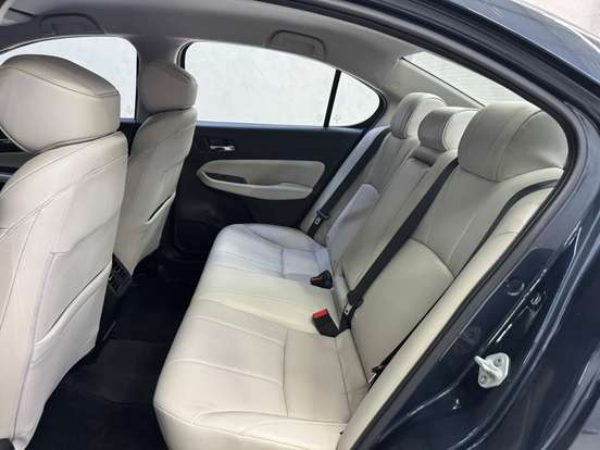 HONDA-CITY-1.5 i-VTEC FLEX TOURING CVT HONDA-CITY-2024