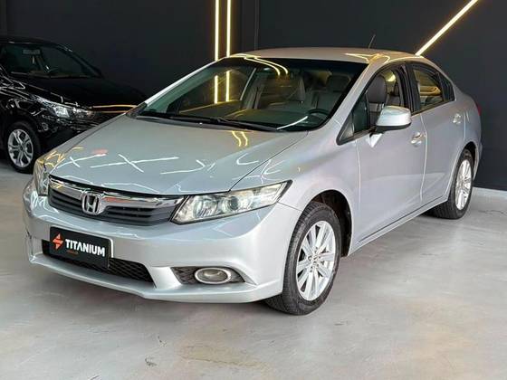 HONDA CIVIC 1.8 LXS 16V FLEX 4P AUTOMÁTICO