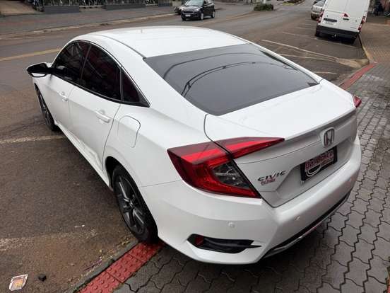 HONDA-CIVIC-2021