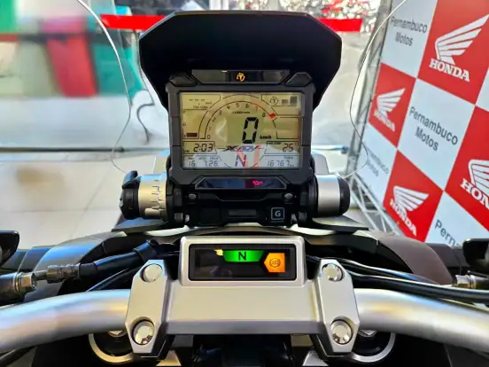 HONDA-X-ADV-2020