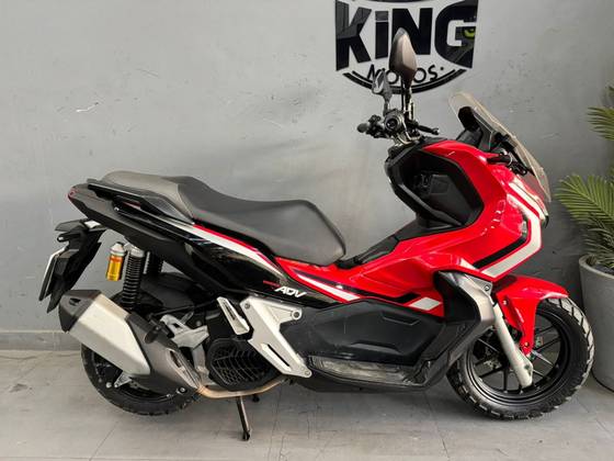 HONDA ADV 