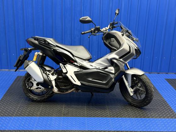 HONDA ADV 