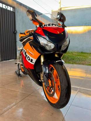 HONDA-CBR 1000RR FIREBLADE-2011