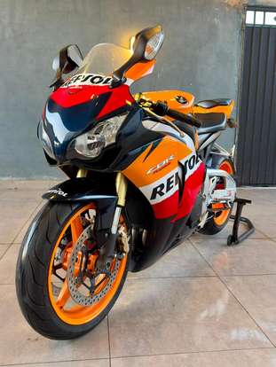 HONDA-CBR 1000RR FIREBLADE-2011