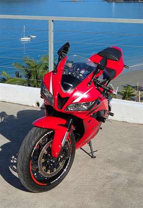 HONDA-CBR 600RR-2010