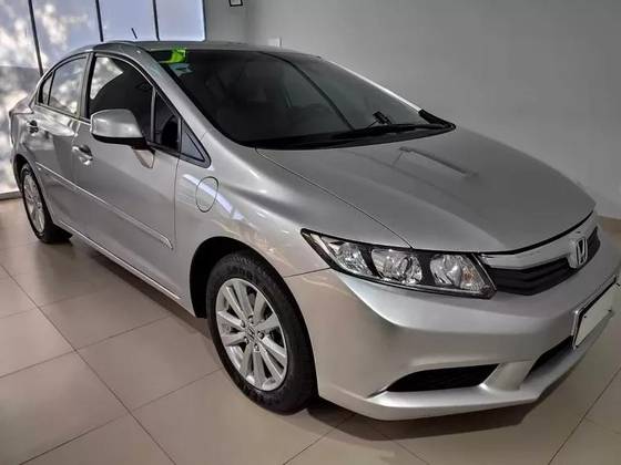 HONDA CIVIC 1.8 LXS 16V FLEX 4P AUTOMÁTICO