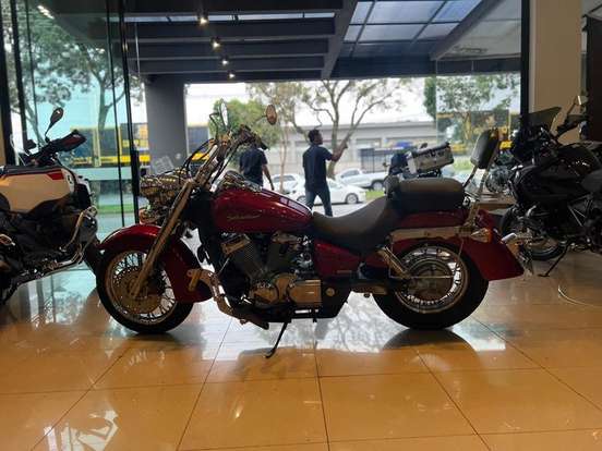 HONDA-SHADOW 750-2006