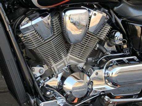 HONDA-VTX 1800C HONDA-VTX 1800C-2006