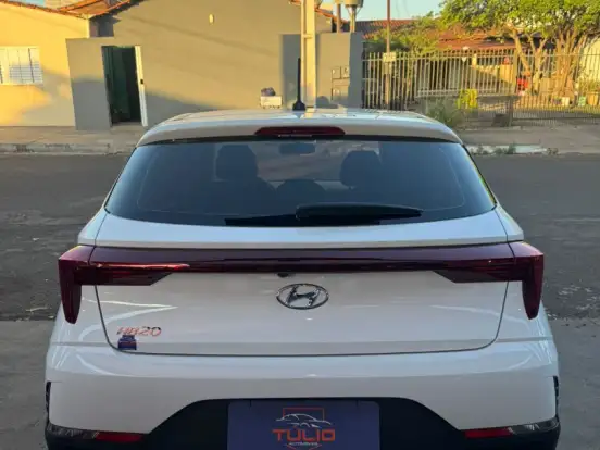 HYUNDAI-HB20-1.0 12V FLEX COMFORT PLUS MANUAL HYUNDAI-HB20-2023