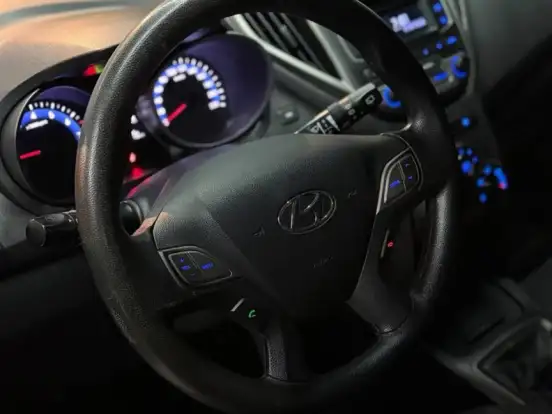 HYUNDAI-HB20-1.0 COMFORT 12V FLEX 4P MANUAL HYUNDAI-HB20-2018