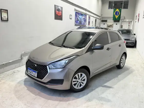 HYUNDAI HB20 1.0 COMFORT PLUS 12V FLEX 4P MANUAL