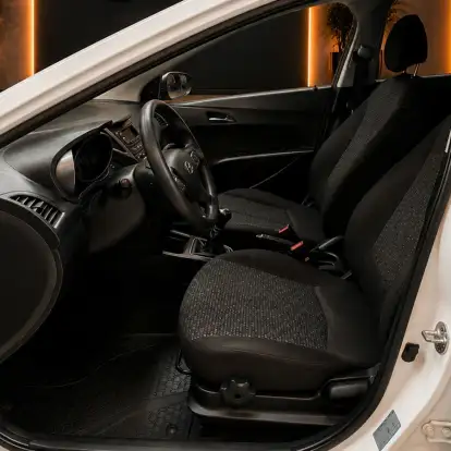 HYUNDAI-HB20-2016