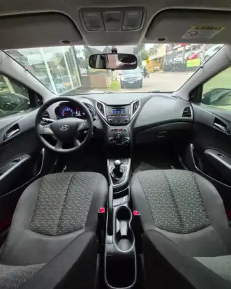 HYUNDAI-HB20-2018