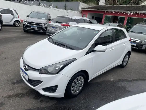 HYUNDAI HB20 1.6 COMFORT PLUS 16V FLEX 4P AUTOMÁTICO