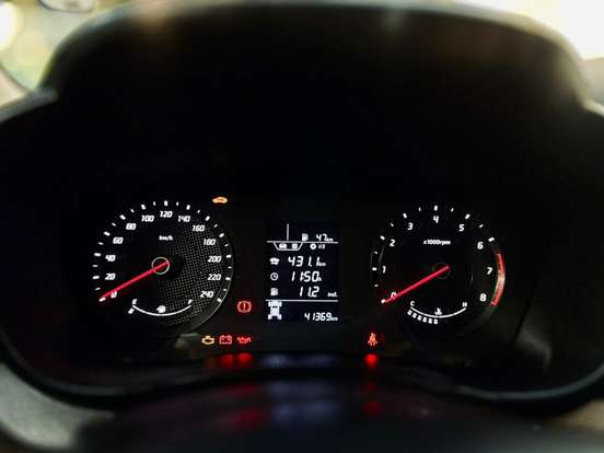 HYUNDAI-HB20-2024