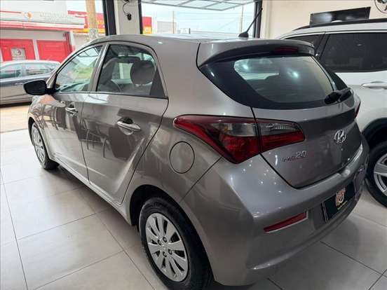 HYUNDAI-HB20-2019