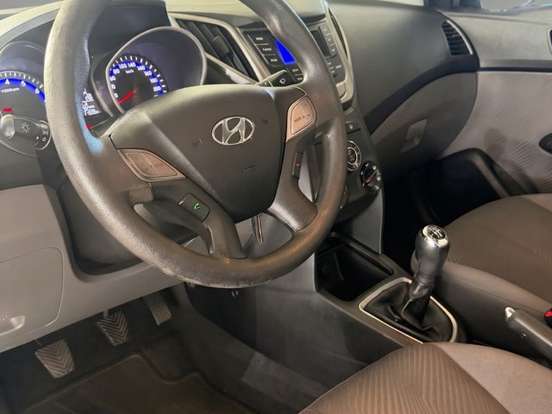 HYUNDAI-HB20S-2014