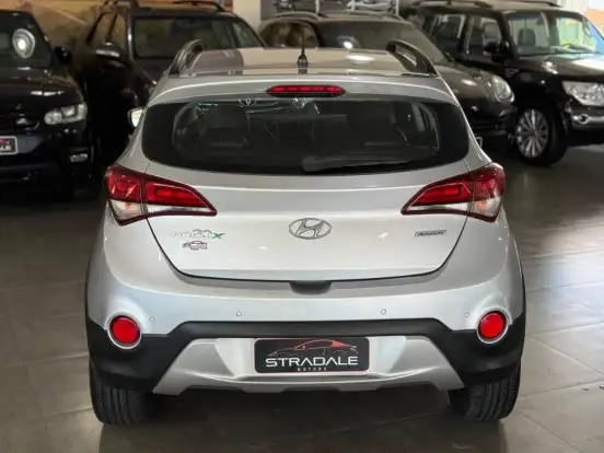 HYUNDAI-HB20X-1.6 16V PREMIUM FLEX 4P AUTOMÁTICO HYUNDAI-HB20X-2018