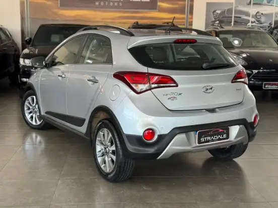 HYUNDAI-HB20X-1.6 16V PREMIUM FLEX 4P AUTOMÁTICO HYUNDAI-HB20X-2018
