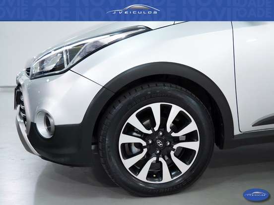 HYUNDAI-HB20X-1.6 16V PREMIUM FLEX 4P AUTOMÁTICO HYUNDAI-HB20X-2019