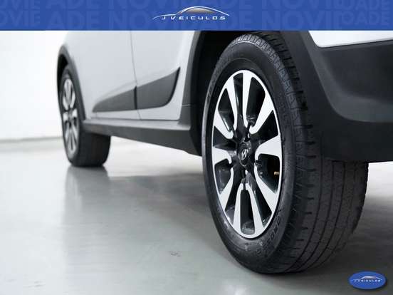 HYUNDAI-HB20X-1.6 16V PREMIUM FLEX 4P AUTOMÁTICO HYUNDAI-HB20X-2019