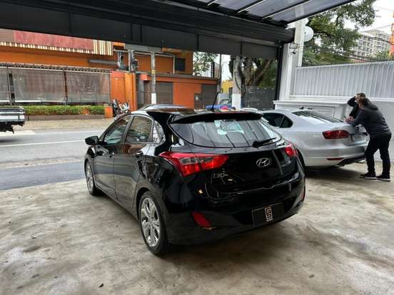 HYUNDAI-I30-1.8 MPI 16V GASOLINA 4P AUTOMATICO HYUNDAI-I30-2013