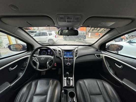 HYUNDAI-I30-1.8 MPI 16V GASOLINA 4P AUTOMATICO HYUNDAI-I30-2013