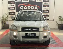 HYUNDAI TUCSON 2.0 MPFI GLS 16V 143CV 2WD GASOLINA 4P AUTOMÁTICO HYUNDAI TUCSON 2.0 MPFI GLS 16V 143CV 2WD GASOLINA 4P AUTOMÁTICO