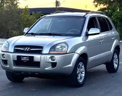 HYUNDAI TUCSON 2.0 MPFI GLS 16V 143CV 2WD GASOLINA 4P AUTOMÁTICO HYUNDAI TUCSON 2.0 MPFI GLS 16V 143CV 2WD GASOLINA 4P AUTOMÁTICO