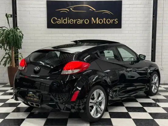 HYUNDAI-VELOSTER-2012