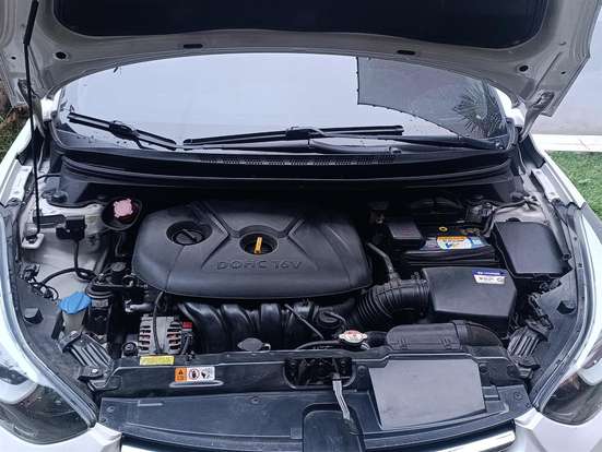 HYUNDAI-ELANTRA-2015