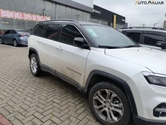 JEEP COMMANDER 1.3 T270 TURBO FLEX LONGITUDE AT6
