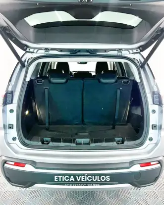 JEEP-COMMANDER-2024