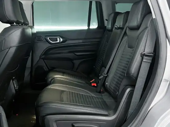 JEEP-COMMANDER-1.3 T270 TURBO FLEX LONGITUDE AT6 JEEP-COMMANDER-2024