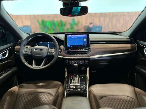 JEEP-COMMANDER-2023
